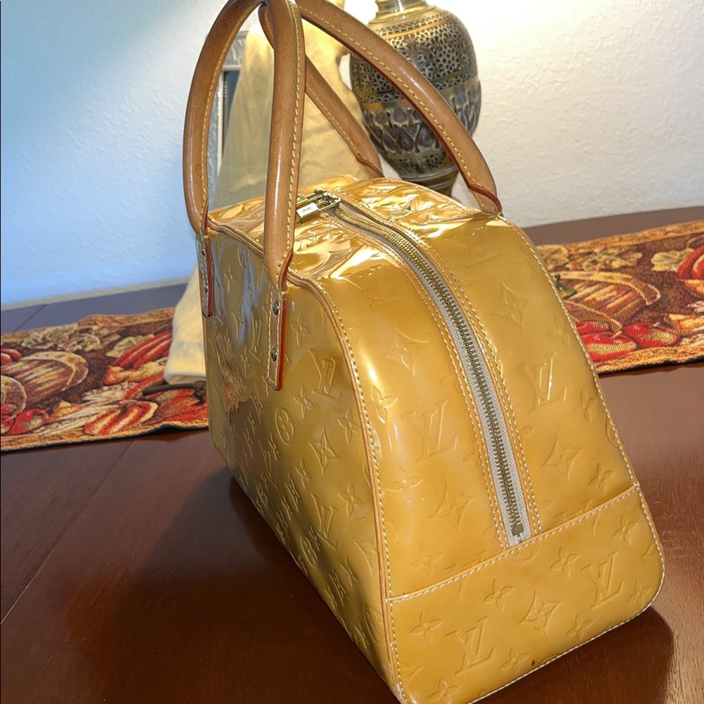 Louis Vuitton Vernis Monogram Tompkins Bag - Picture 9 of 16